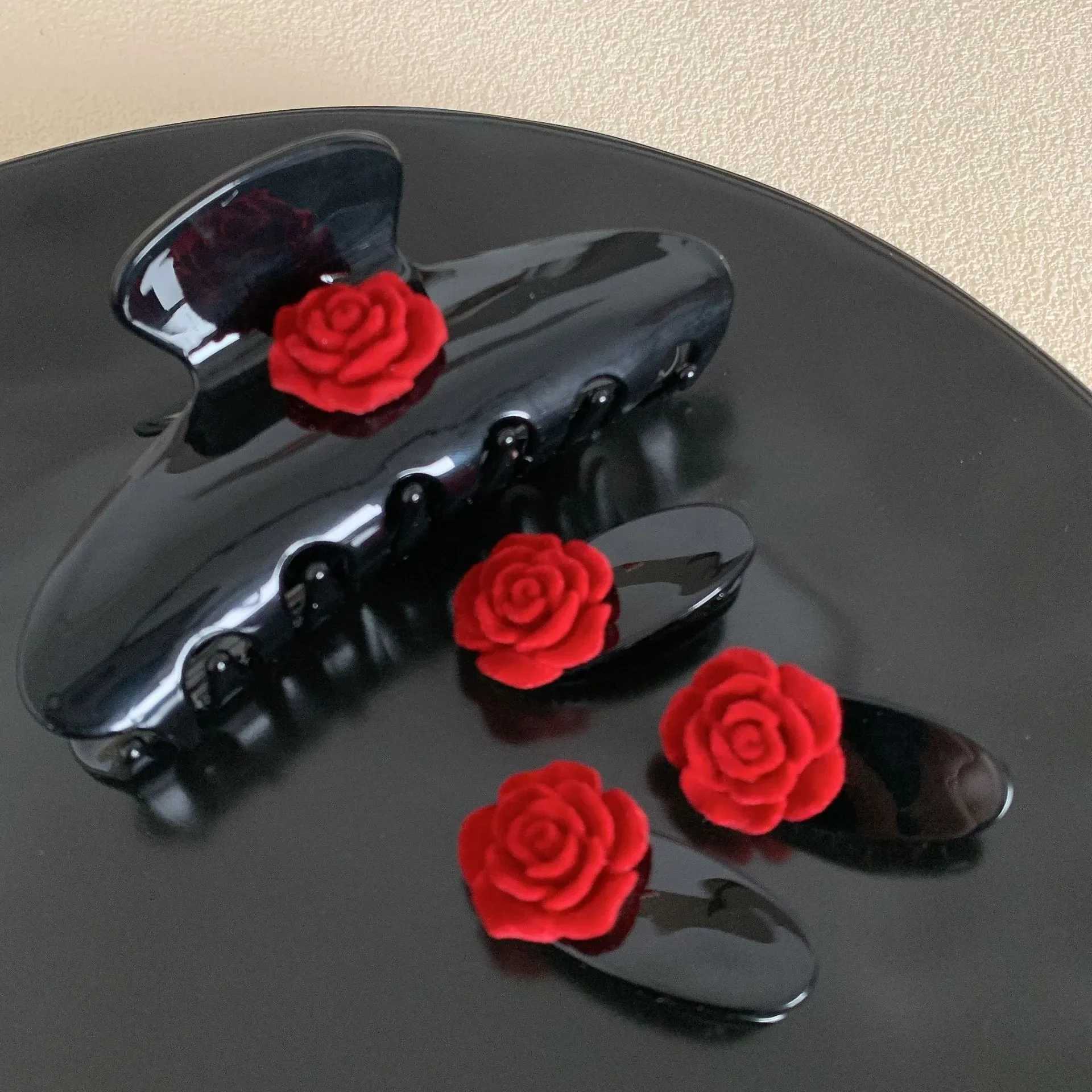 Clamps YHJ Retro Rose Flower Hair Claw Acetate Claw Clip Shark Clip Crab Hair Clip Valentines Day Gift Hair Accessories for Women Girl Y240425