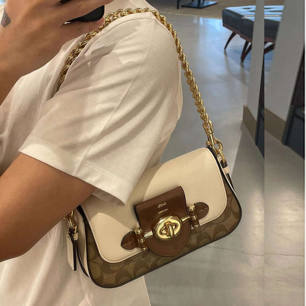 Luxury merk handtassen ontwerper Damestassen Nieuwe damestas Brie onderarm CM064 enkele schouder Crossbody Lock Buckle Pig Pig Nose Handheld Chain