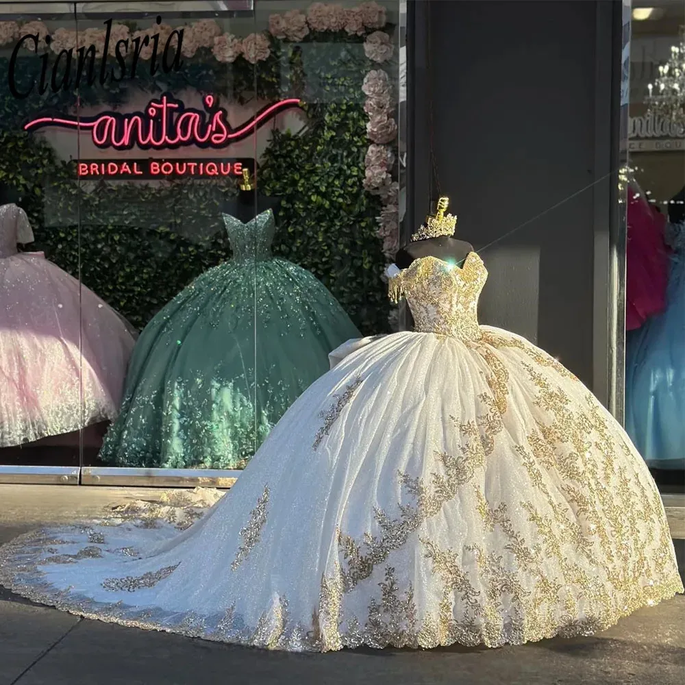 Champagne de luxe Quinceanera Robes Golden en dentelle Applique chérie princesse douce 15 ans de robe de fête d'anniversaire 16 ans