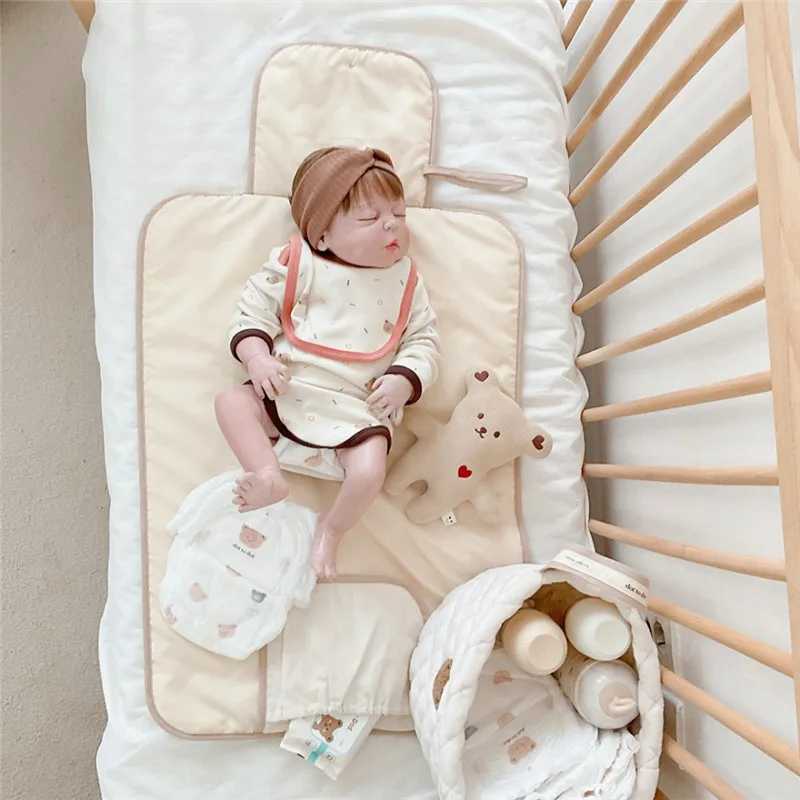 Matten tragbarer Babyersatzpolster Windel Faltbares niedliches Bären bestickter Windel Ersatzpolsterabdeckung Baby Accessoiresl2404