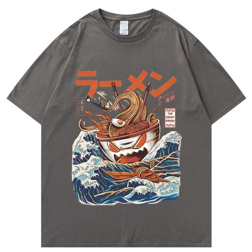 メンズTシャツ日本のハラジュクTシャツメンサマーヒップホップTシャツヌードルシップ漫画ストートウェアTシャツショートSLVEカジュアルトップコットンT240425