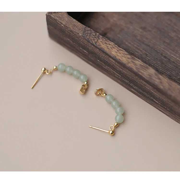 Stud New Trend Korean Style Gold Color Simple Green Stone Ear Class Clasp Серьга для женщин -девочек Элегантные свадебные ювелирные подарки