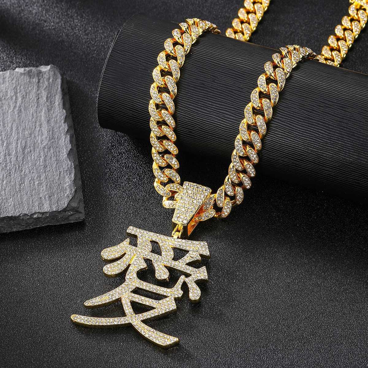 Strands Chinese Character Love Pendant Iced out 13MM Cuban Chain Hip Hop Fashion Jewelry 240424