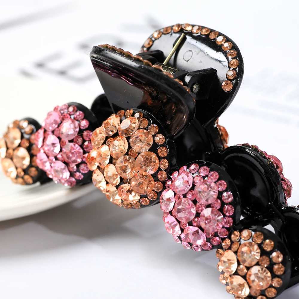 Klämmor Big Rhinestone Hair Claws Crab Hairpins Crystal Hair Clips Barrettes Bow Ponytail Kvinnor Hårtillbehör Ornament Hårgrip Y240425