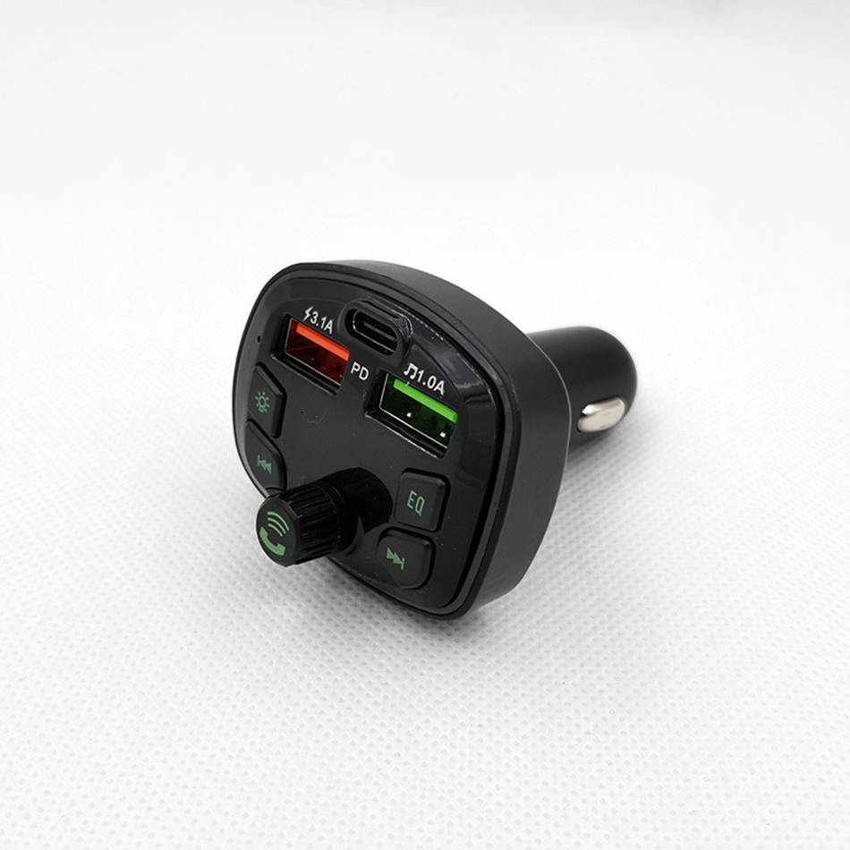 Q7 Bluetooth Car Kit FM Transmitter Bluetooth Hands無料MP3プレーヤーTRUE 3.1AデュアルUSB PDタイプC充電器