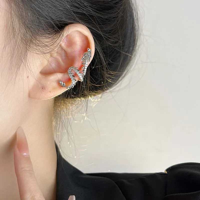 Charm Fashion Crystal Zircon Dragon Ear Bone Clip for Women Men Punk Metal Irregular No Piercing Ear Cuff Jewelry Gifts