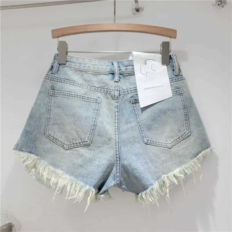 Women's Shorts 2024 Summer New Light Color Perforated Design Denim Shorts Womens Wide Legs Slim Fashion Ragged Edge A-line Ropa Mujer Y240425