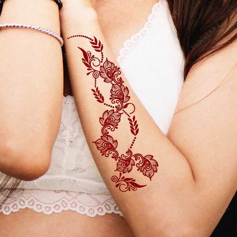 Tatuaż Transfer Brown Henna Tattoo Tattoo Naklejki do nogi ręcznej Wodoodporne tatuaże dla kobiet kolorowy kolor fałszywy tatuaż na ślub sztukę 240427