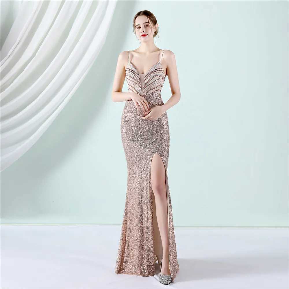 Runway Dresses Yidingzs Strap V Neck Gold Sequin Dress Sexig Slit Evening Dress Womens Party Maxi Dress Long Prom Dress Y240426