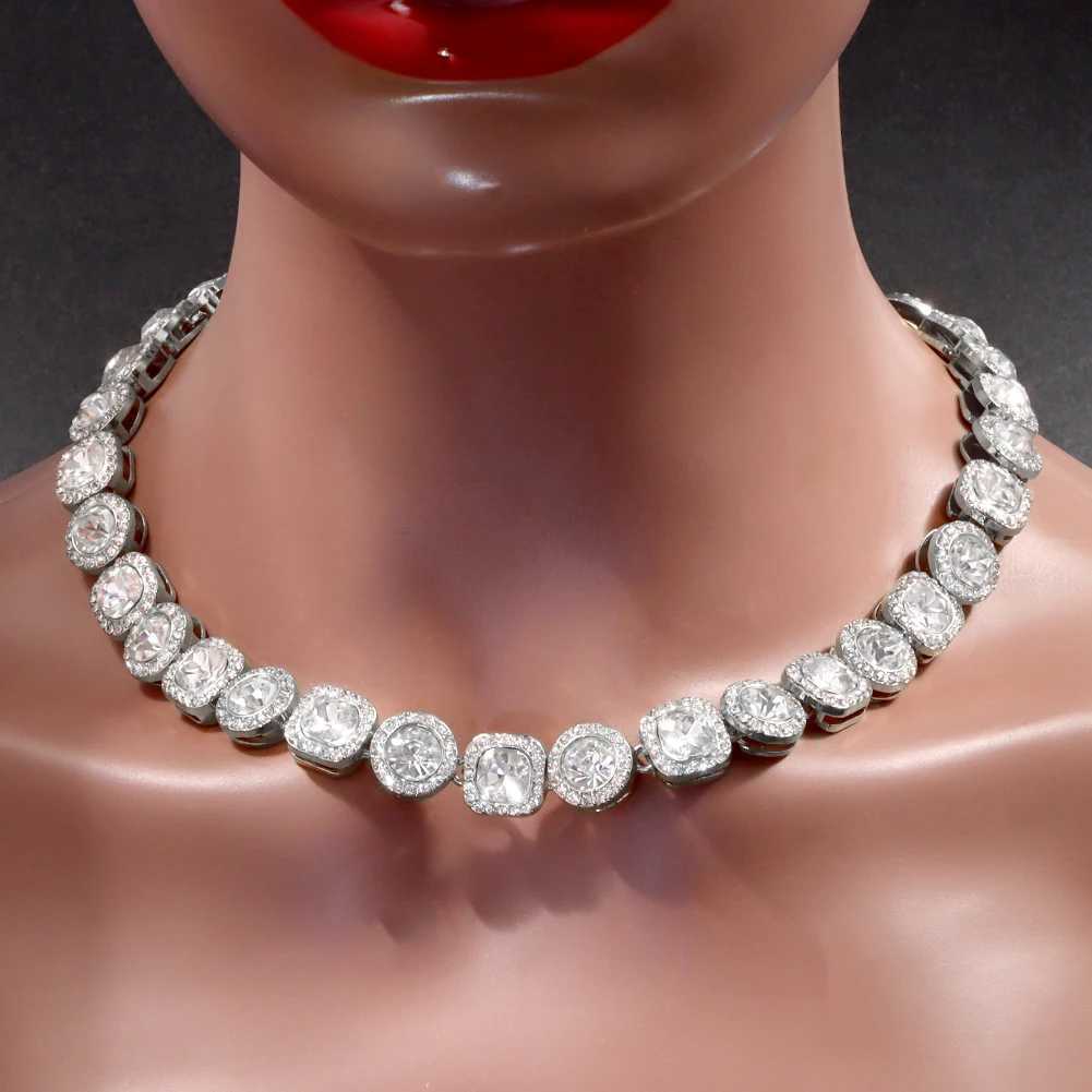 Strands New Rhinestone Paved Tennis Chain Ice 13MM Cluster Cuban Chain Hip Hop Rap Singer Necklace Womens Fashion Jewelry 240424