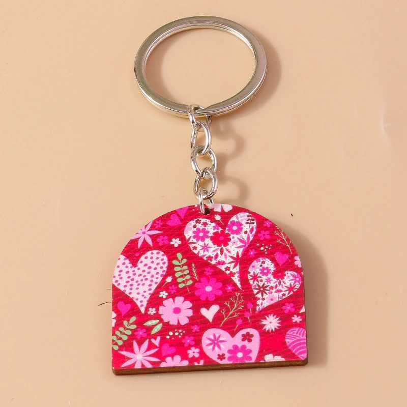 Nyckelringar lanyards mode kärlek hjärta regnbåge charms nyckelringar för kvinnor män bil nyckel handväska handväska hängande nyckelar tillbehör diy smycken gåvor