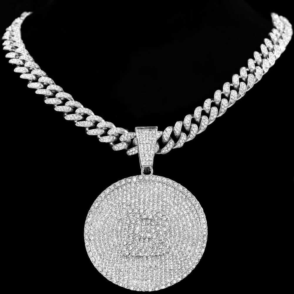 Strängar New Bling A-Z Letter Pendant Necklace Mens Womens Crystal Miami Cuban Link Chain Round Inledande halsband Fashionabla smycken 240424
