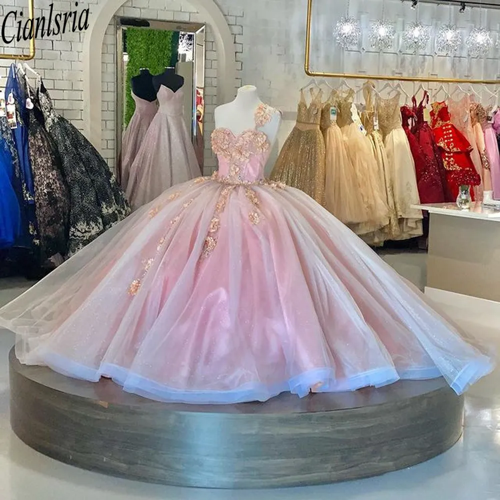En axelboll klänning quinceanera klänningar vestidos de 15 anos modehandlemerad blomma formella prinsessan festklänningar