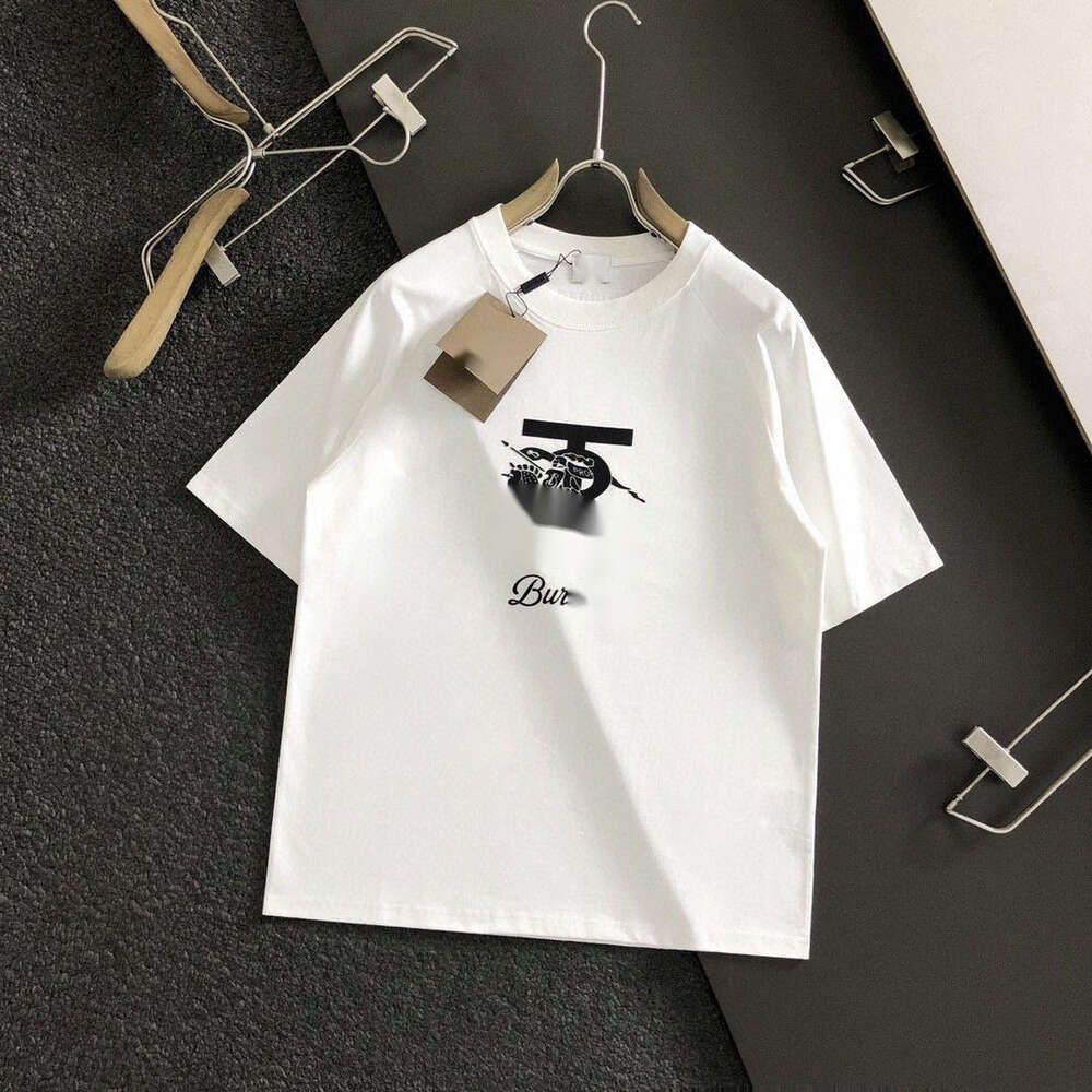 Camiseta de camiseta de Burberyy camiseta camiseta de luxo masculino camisetas de verão novo clássico de impressão clássica de manga curta de manga curta solta e confortável camiseta