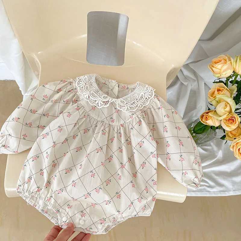 Rompers 2023 Spring Baby Bodysuits Toddler Girls One Piece Rosa Stampa abiti neonati Abbigliamento bambini H240426