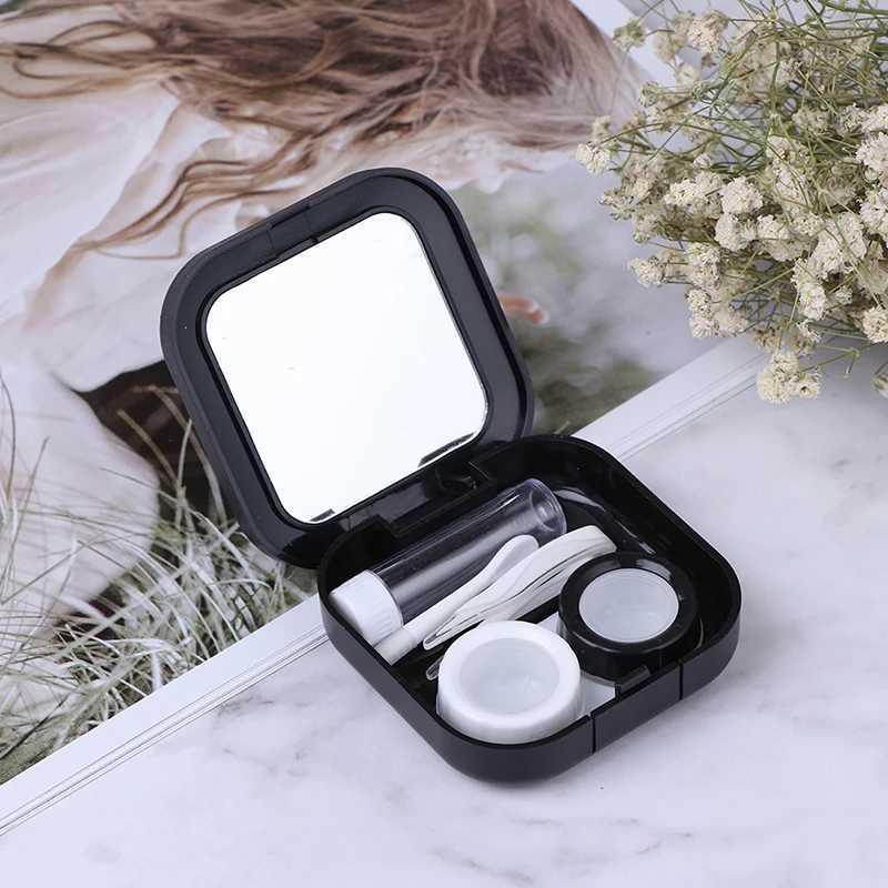 Contactez les accessoires de contacts portables Boîte de la boîte de lune Espace étoile noir avec miroir Contact Lens Case pour femmes Kit Holder Eyewear Accessaires D240426