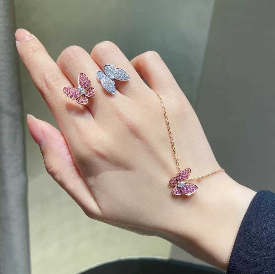 Les experts de la mode recommandent une bague rose en or Silver 18K avec des bijoux avec Vnain commun