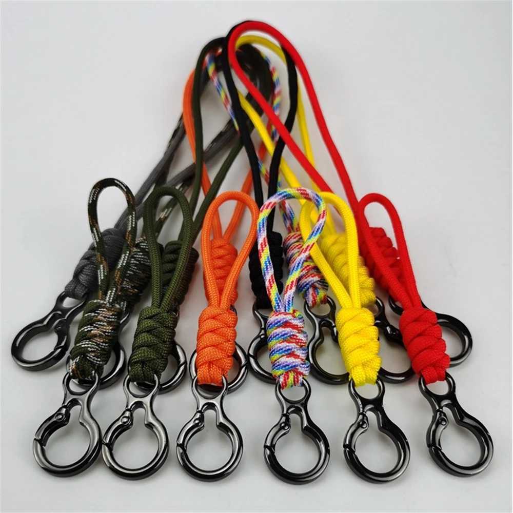 Keychains Lonyards créatifs tressés paracord tissé porte-clés pour hommes femmes porte-clés unisexe portefeuille