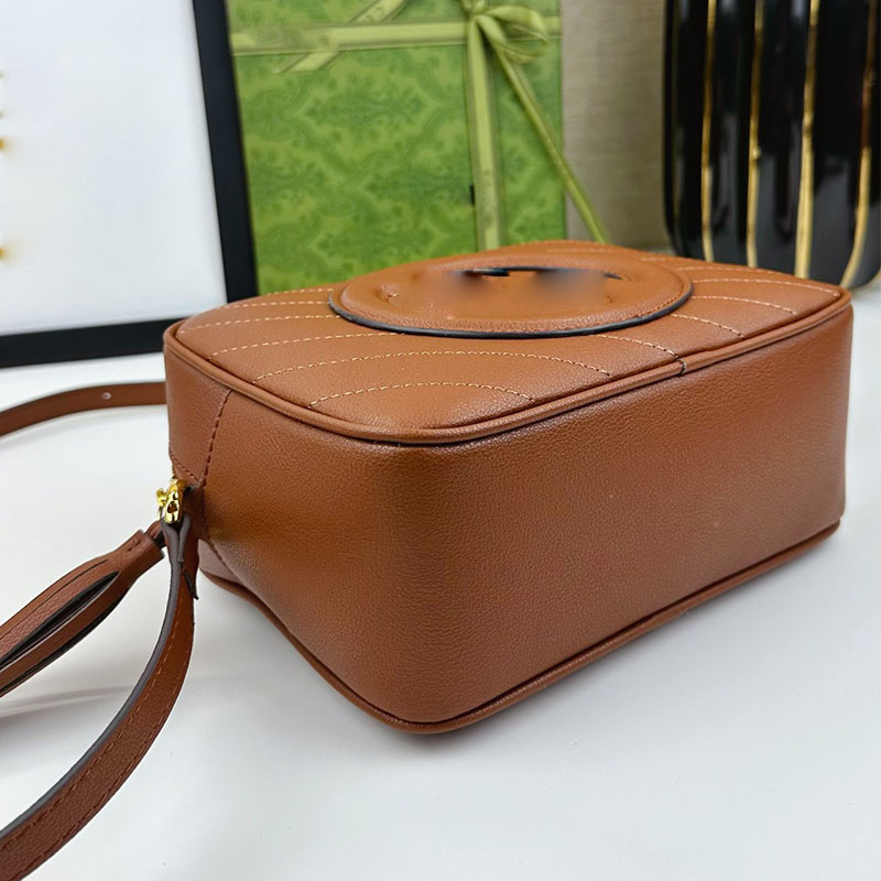 Luxury Woman Camera Bag designer läder crossbody väska mini brun plånbok handväska vintage axel totes handväska blixtlås byt mode kvinnors g messenger väska