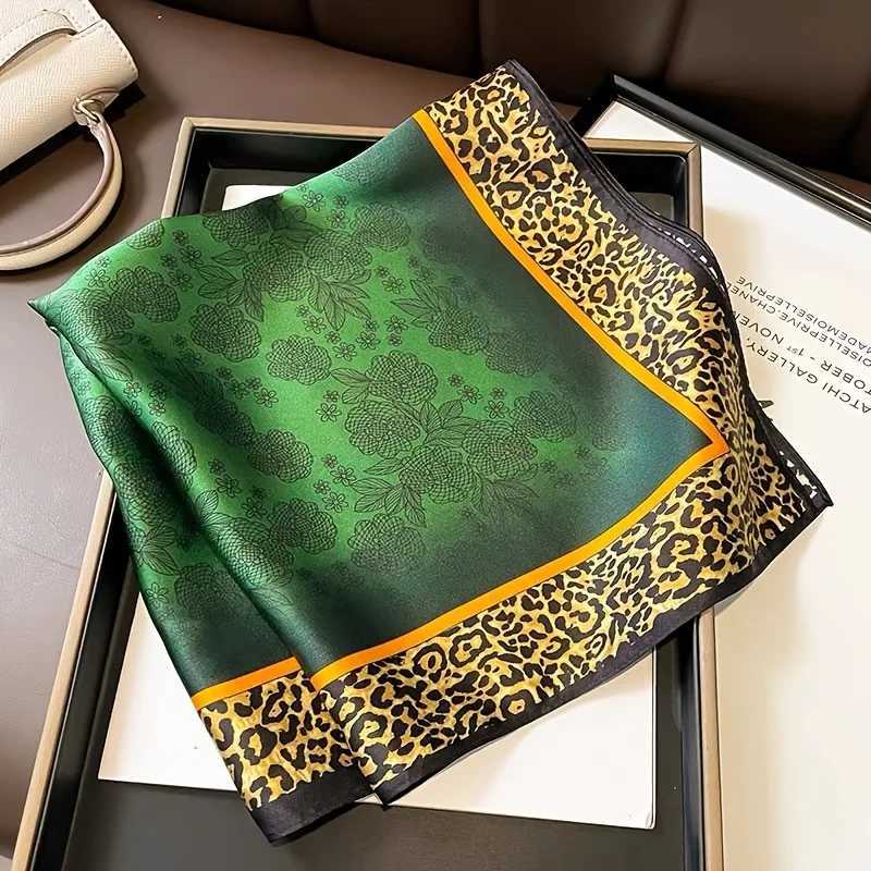 Bandanas Durag 20.87 Bohemian Paisley Flower Square Headband Imitates Silk Green Small Neck Scarf Fashion Casual Headband 240426