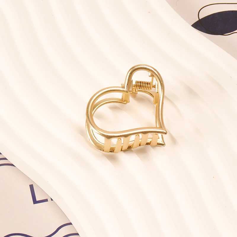 Clips de cheveux Barrettes Small Hollow Matte Metal Clip à cheveux Simple et Mini Gold Geometric Bangle Backet adapté à la vie quotidienne des femmes