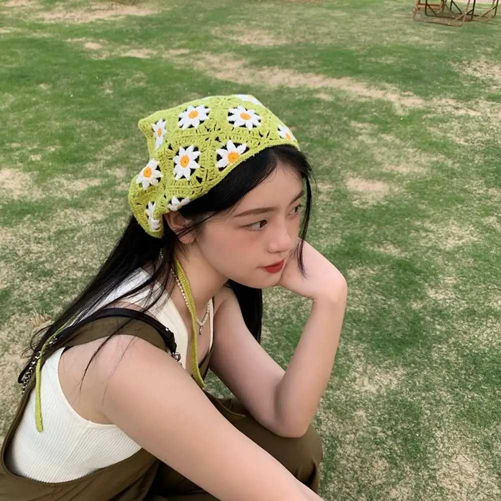 Bandanas Durag Knitted triangle headband fashionable handmade crochet small flower headband towel French countryside style headband hat girl 240426