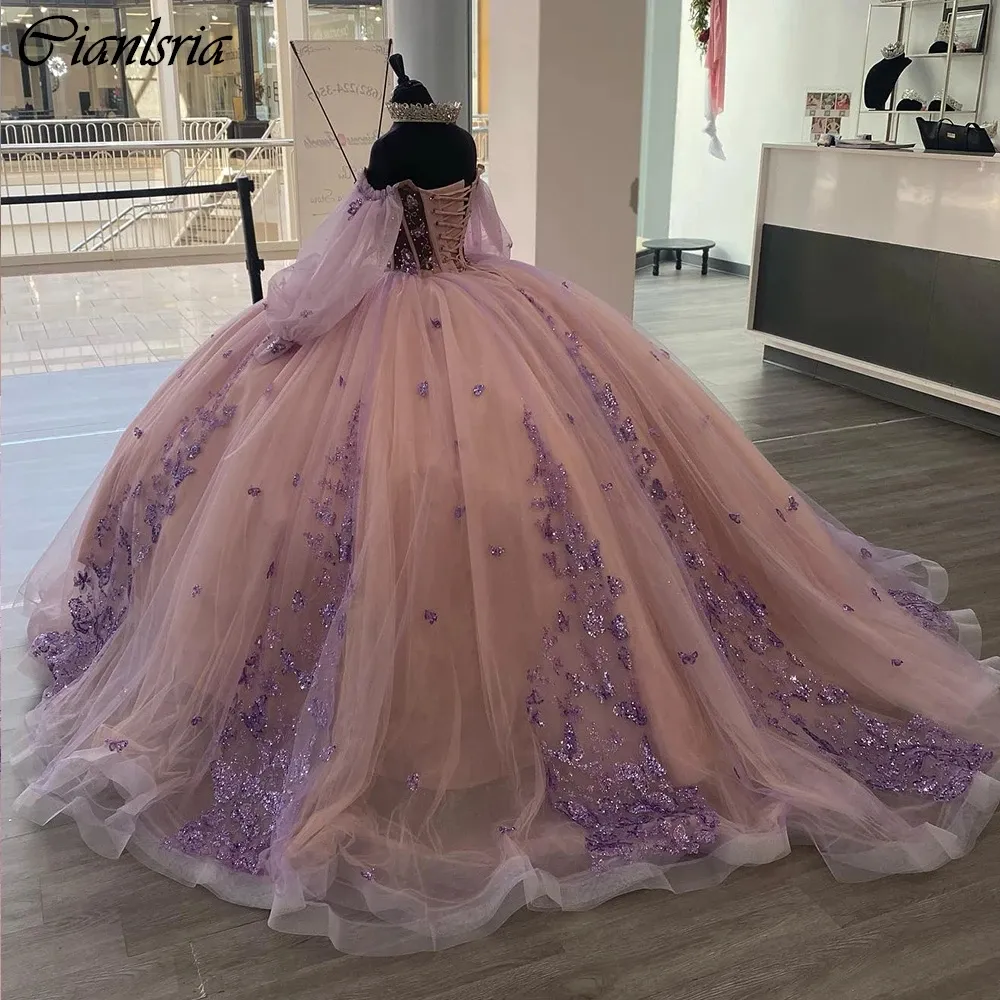 Princesse 3D Butfly perle Crystal Robe Quinceanera Robes illusion Appliques à paillettes Vestidos Corset de 15
