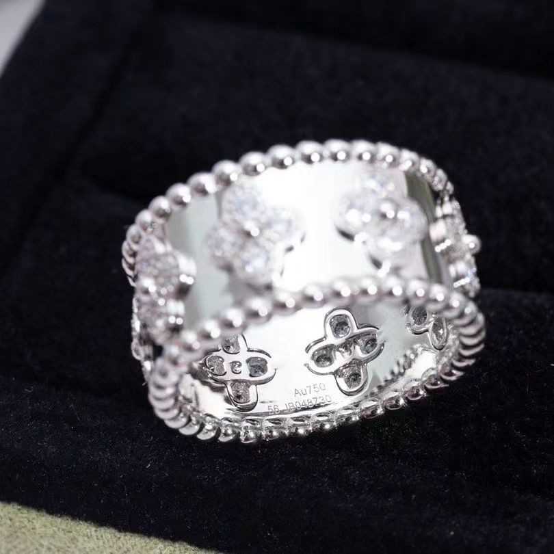 Original hot selling Wide version kaleidoscope ring anti allergic and non fading rice bead edge diamond silver With logo