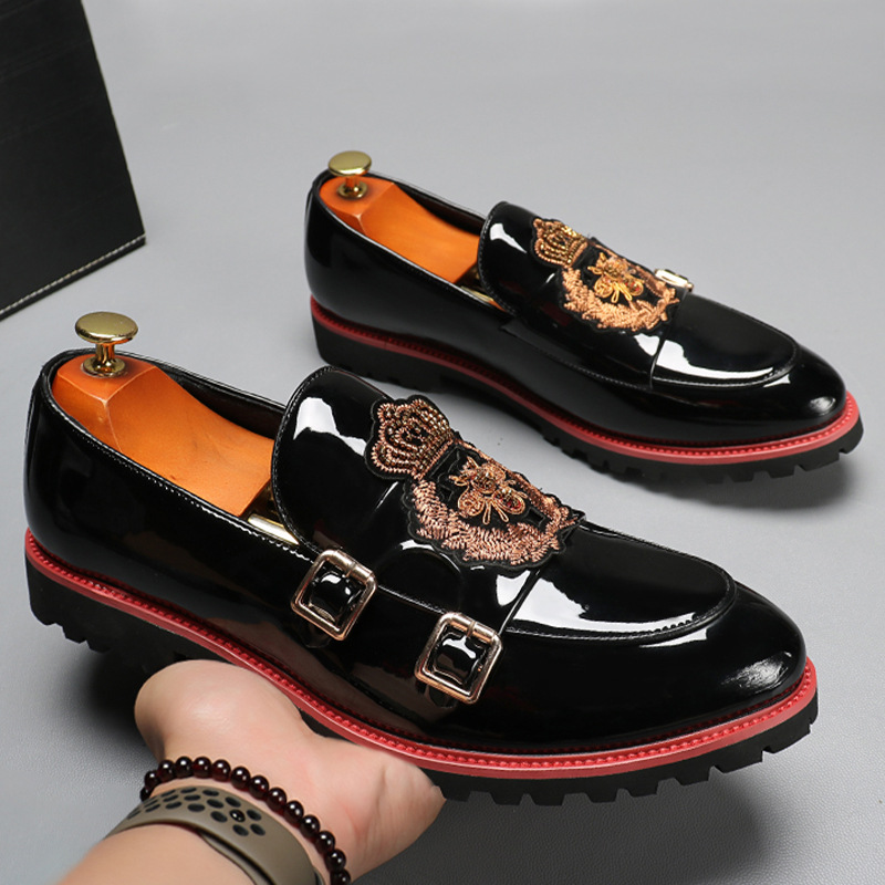 Casual zakelijk leerschoenen voor heren mode borduurboers loafers heren Brits stijl monnikschoenen heren slip-on buitenflats