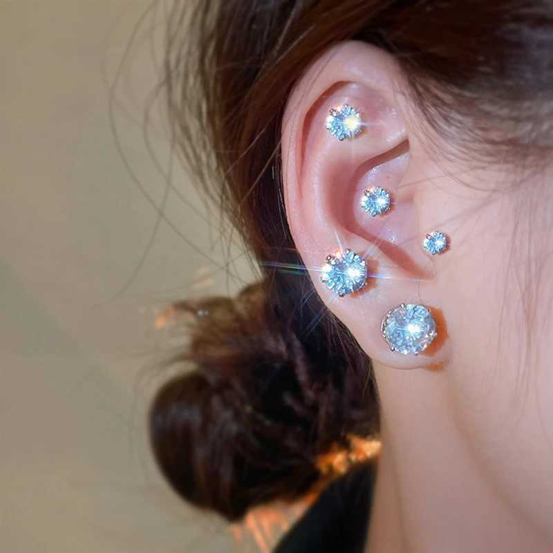Stud Stainless Steel Unisex Women Men Round Crystal Zircon Ear Studs Earrings 4 Prong Tragus Cartilage Piercing Fashion Jewelry d240426