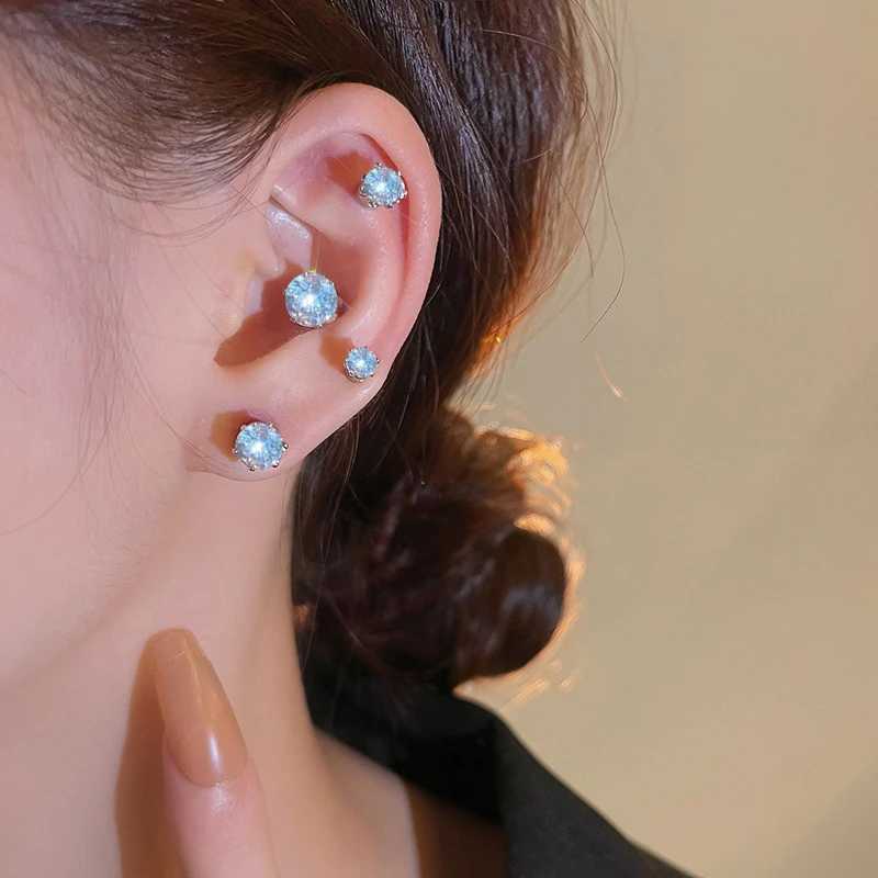 Stud Stainless Steel Unisex Women Men Round Crystal Zircon Ear Studs Earrings 4 Prong Tragus Cartilage Piercing Fashion Jewelry d240426