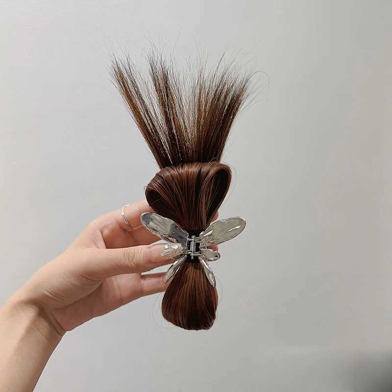 Hårklämmor Barrettes Sweet Metal Butterfly Hair Clip Claws Half-bundna Feather Shuttlecock Headbonad Grab Hot Girl Hair Clip Wig Accessories 240426