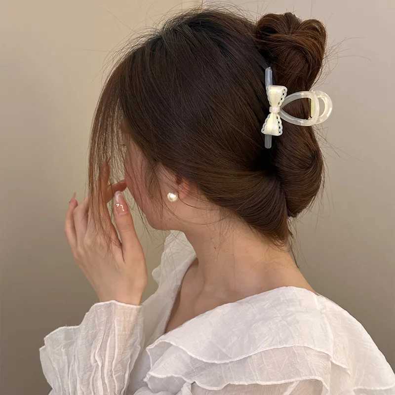 Hair Clips Barrettes Womens hair clip claw accessories butterfly pins crabs retro fashion capture trends lead Korean sweetheart