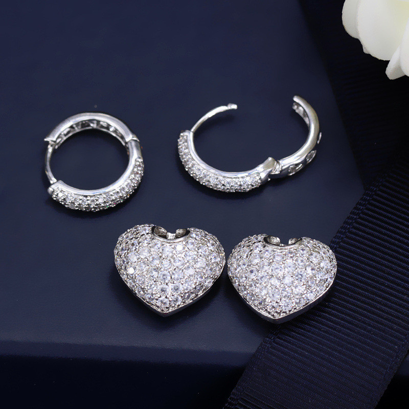 Luxury Diamond Heart Designer Earring for Woman Rose Gold White 3A Zirconia Copper Fashion Charm Silver Stud örhängen smycken kvinnor freind alentines dag gåva