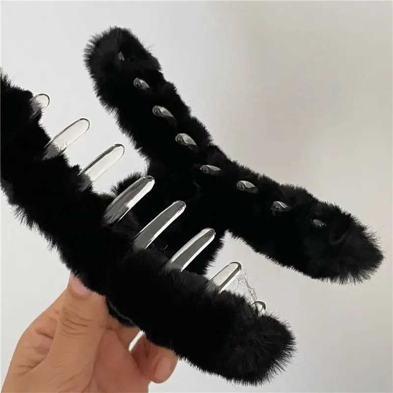 Haarklammern Barrettes Weichmilch Kaffee Serie Simuliertes Pelz Kaninchen Rücken Hochsteckfrisur Warm Big Plush Hai Clip Eimer Eimer