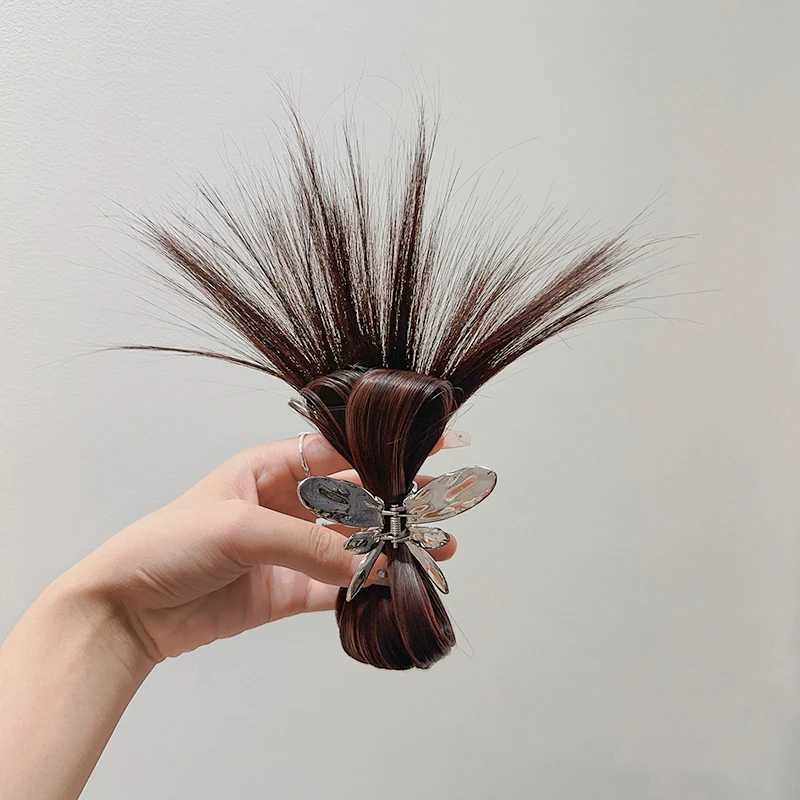 Hårklämmor Barrettes Sweet Metal Butterfly Hair Clip Claws Half-bundna Feather Shuttlecock Headbonad Grab Hot Girl Hair Clip Wig Accessories 240426