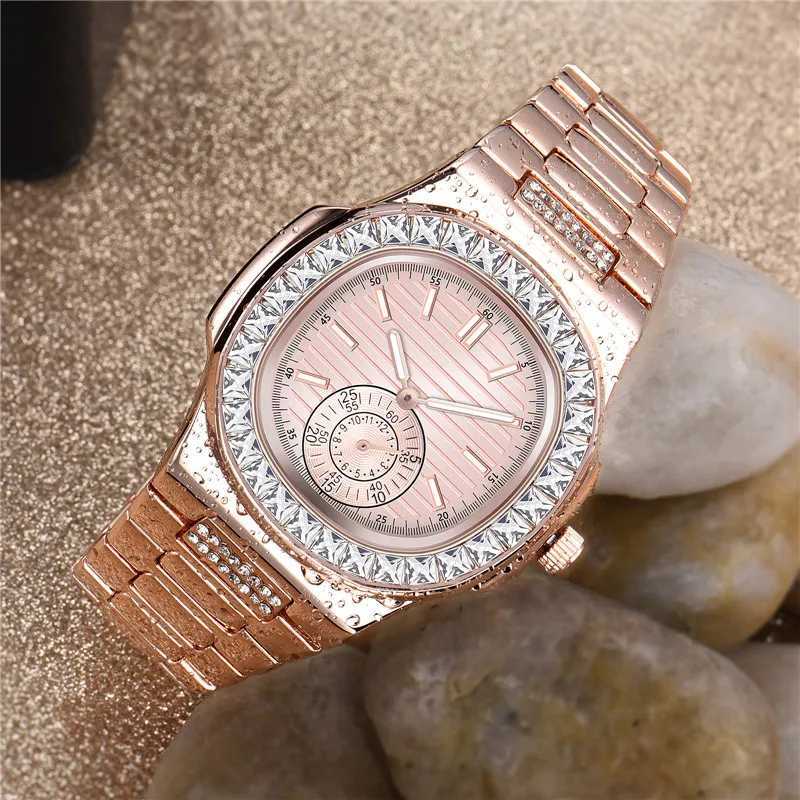 Wristwatches / Men Brand es Silver Fashion Alloy Band Hip Hop Diamond Quartz Luxury sss Supply Montres de Marque Luxe Q240426