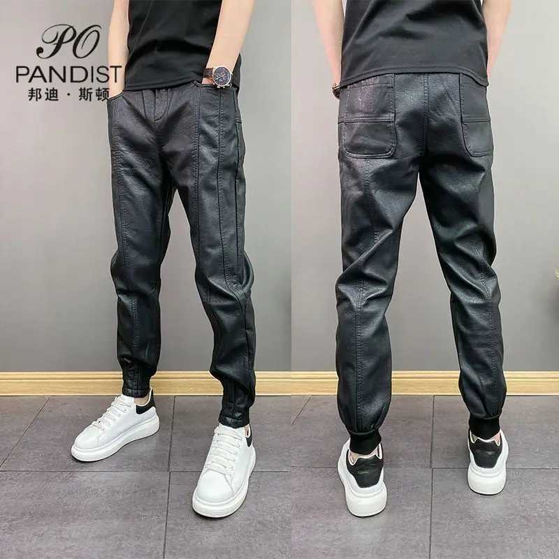 Mäns jeans mode elastiska midja casual byxor för män med fleece vindtät och varm värme höst vinterbyxor svart pu läder q240427