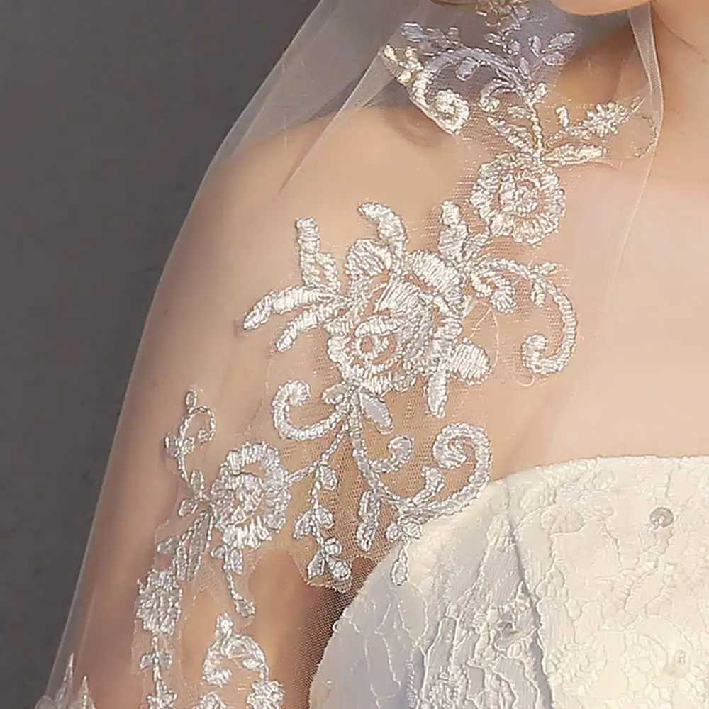 Bijoux de cheveux de mariage en dentelle courte brillante taille scintillante 2 niveaux en tulle doux veaux de mariée avec peigne blanc ivoire