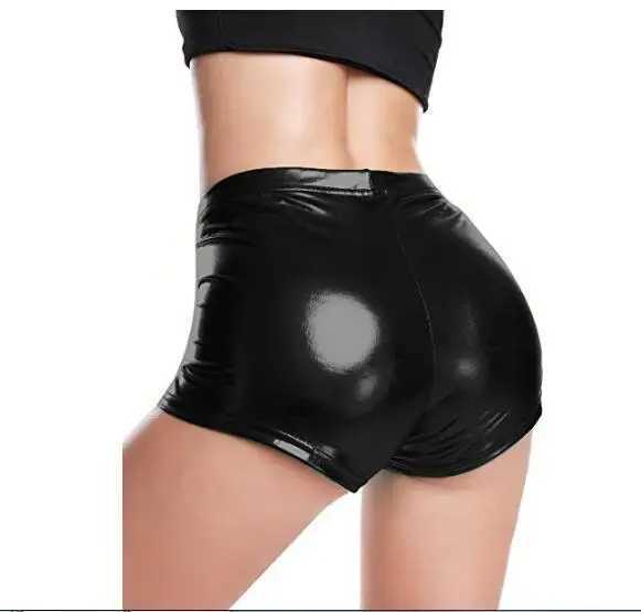 Pantalones cortos de mujer S-2xl Red Sexy Jack Metal Shorts Wild Beauty Fashion Mujeres de bajo altura Lycra Metálico Metálico Shorts de plata D240426