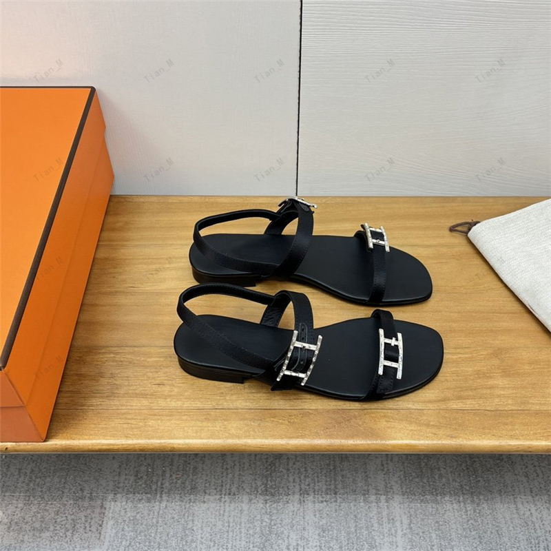 Topkwaliteit nieuwe schoenen voor dames slippers maat 35-42 zijden echt leer beroemde merkontwerper sandalen lage hakken blingbling crystal buckle flats zomerontwerper