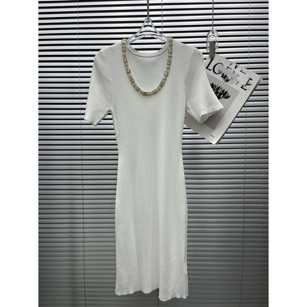 2024 Frauenkleidung stilvoller hochwertiger Diamant Strick lässig Chic Dress Spring Summer New 425