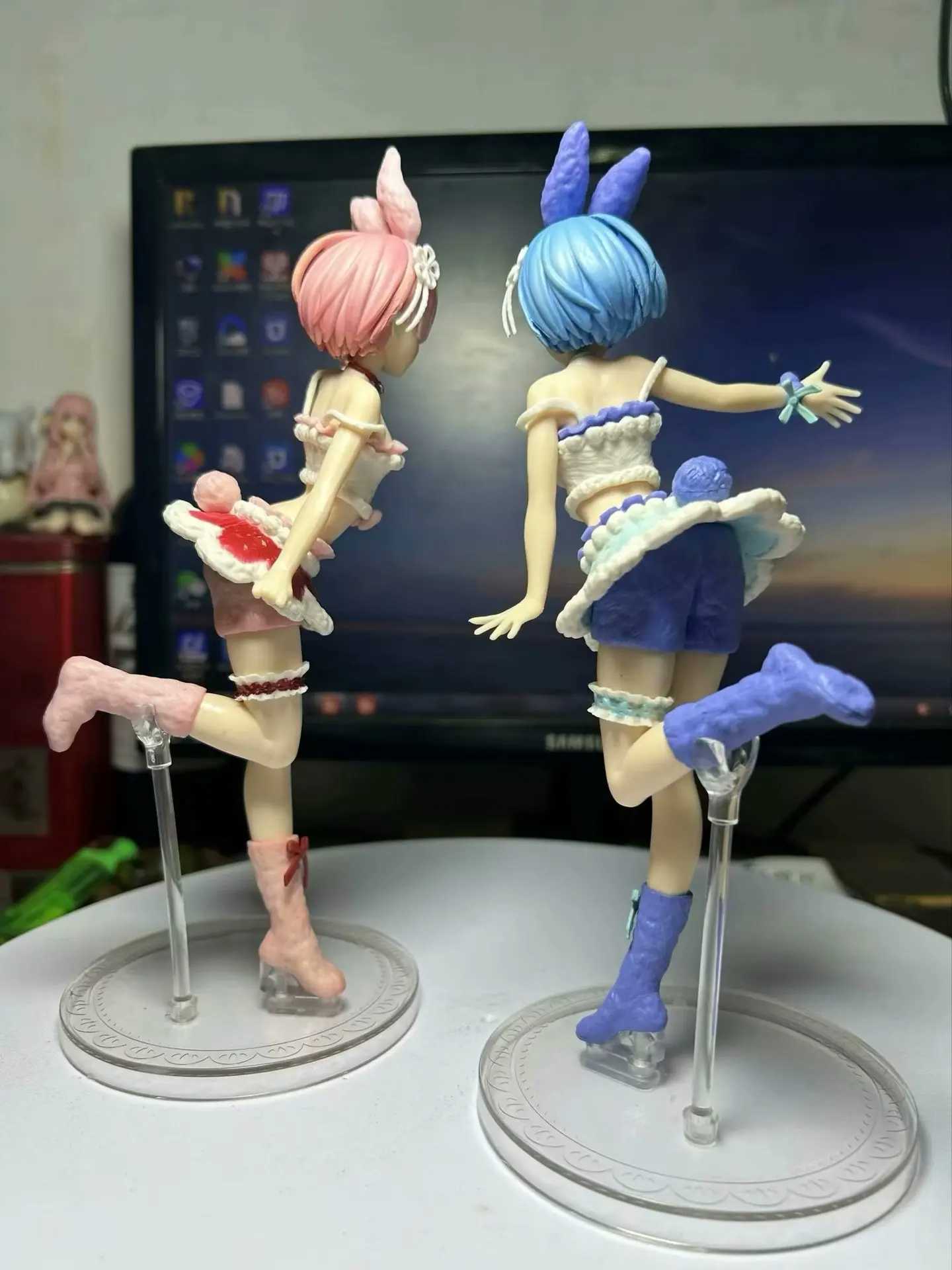 Anime Manga 20cm Twin Sisters Cartoon Charakter REM NETH