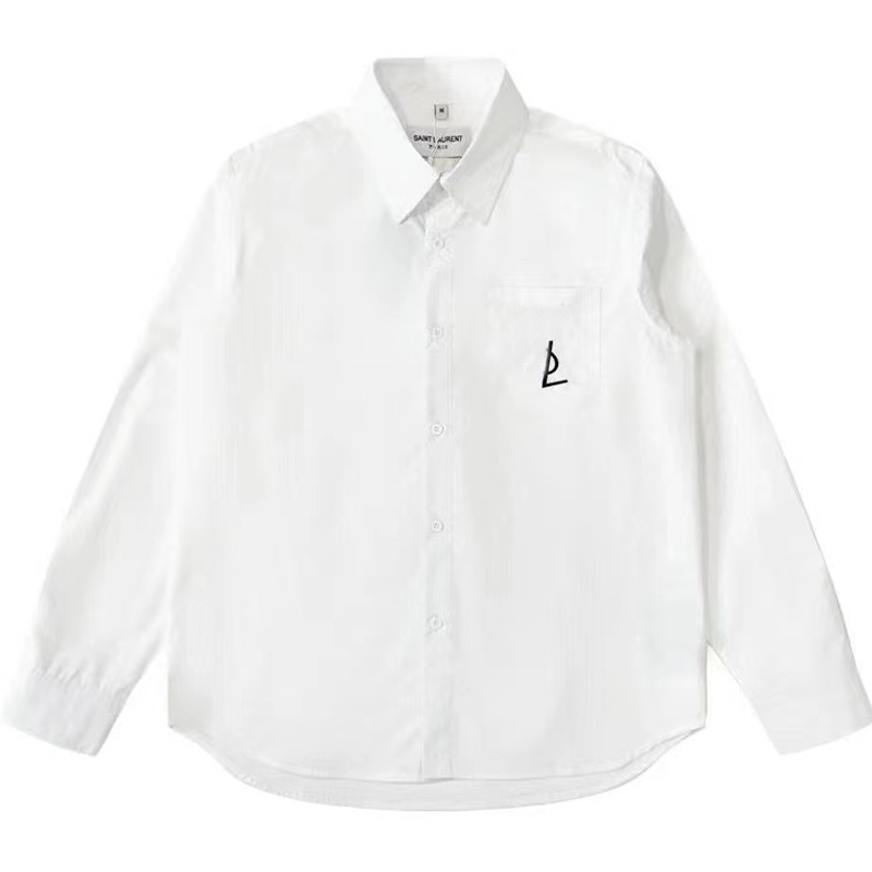 Camisa de botão monocromática bordada em algodão