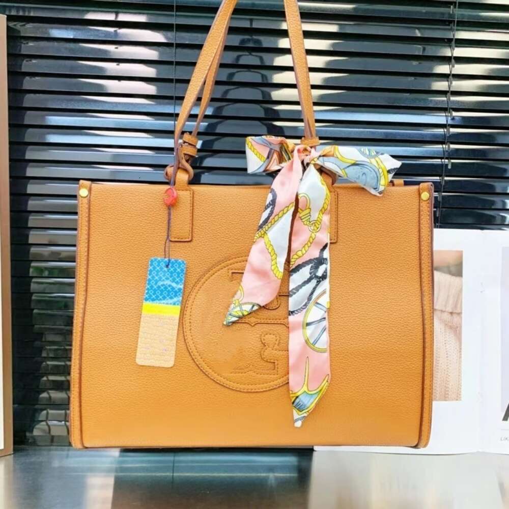 Luxury Bag Bag Designer Bold de marca para mujeres Popular Versátil Crossbody Bolsa Hommid Handheld Un hombro NUEVO BOLSAS DE CONTRADAS