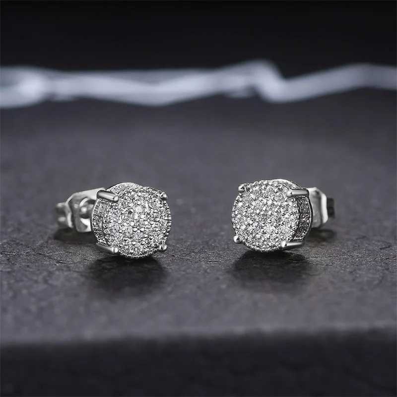 Stud Huitan Dainty Stud -oorbellen voor vrouwen/mannen geplaveide witte CZ Silver kleur/goudkleur paar oorbellen mode veelzijdige oor sieraden D240426