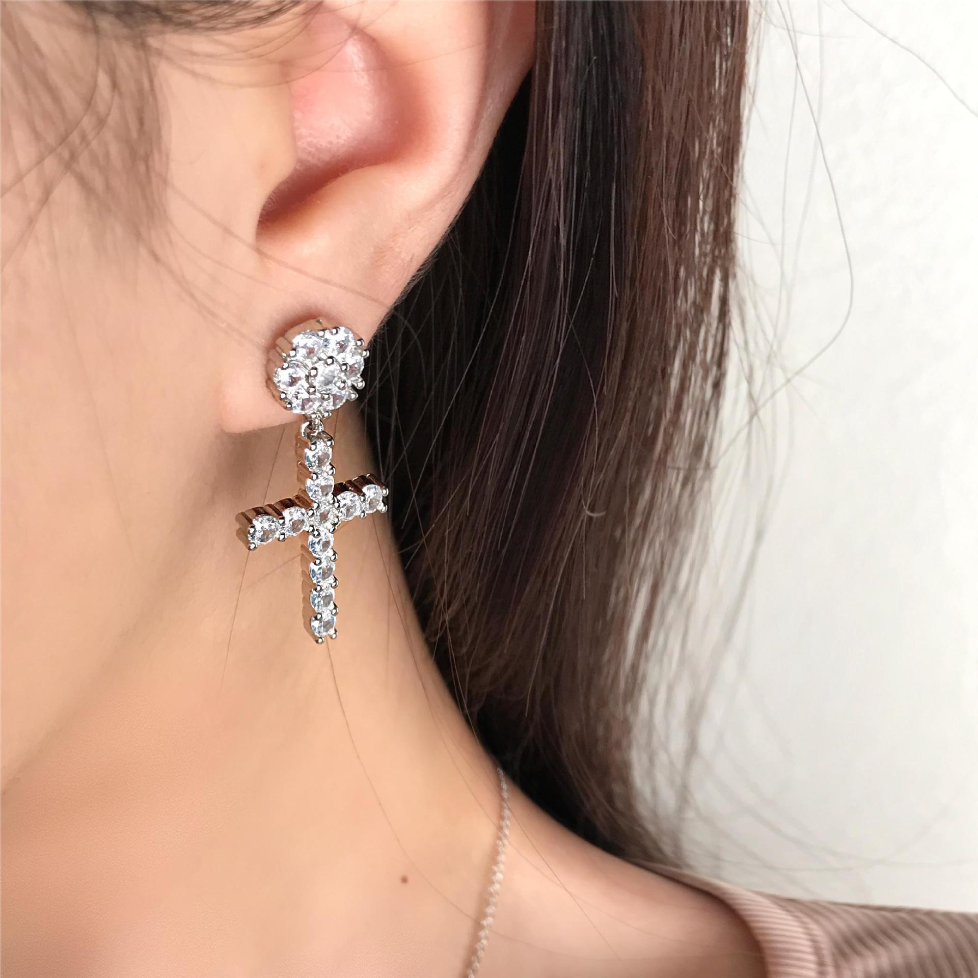 Choucong Hip Hop Dangle oorbellen Luxe sieraden 925 Sterling zilveren goud vulronde Cut 5a Cubic zirkoon CZ Diamond elegante hoogwaardige feest woenem cross drop oorr.