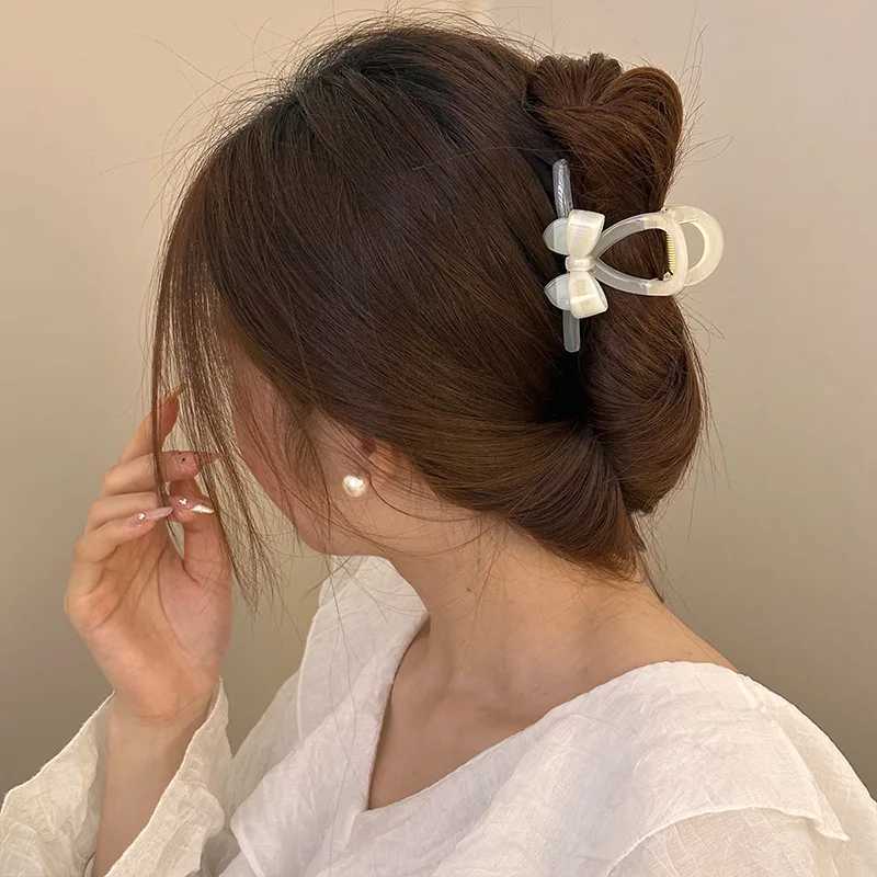 Hair Clips Barrettes Womens hair clip claw accessories butterfly pins crabs retro fashion capture trends lead Korean sweetheart