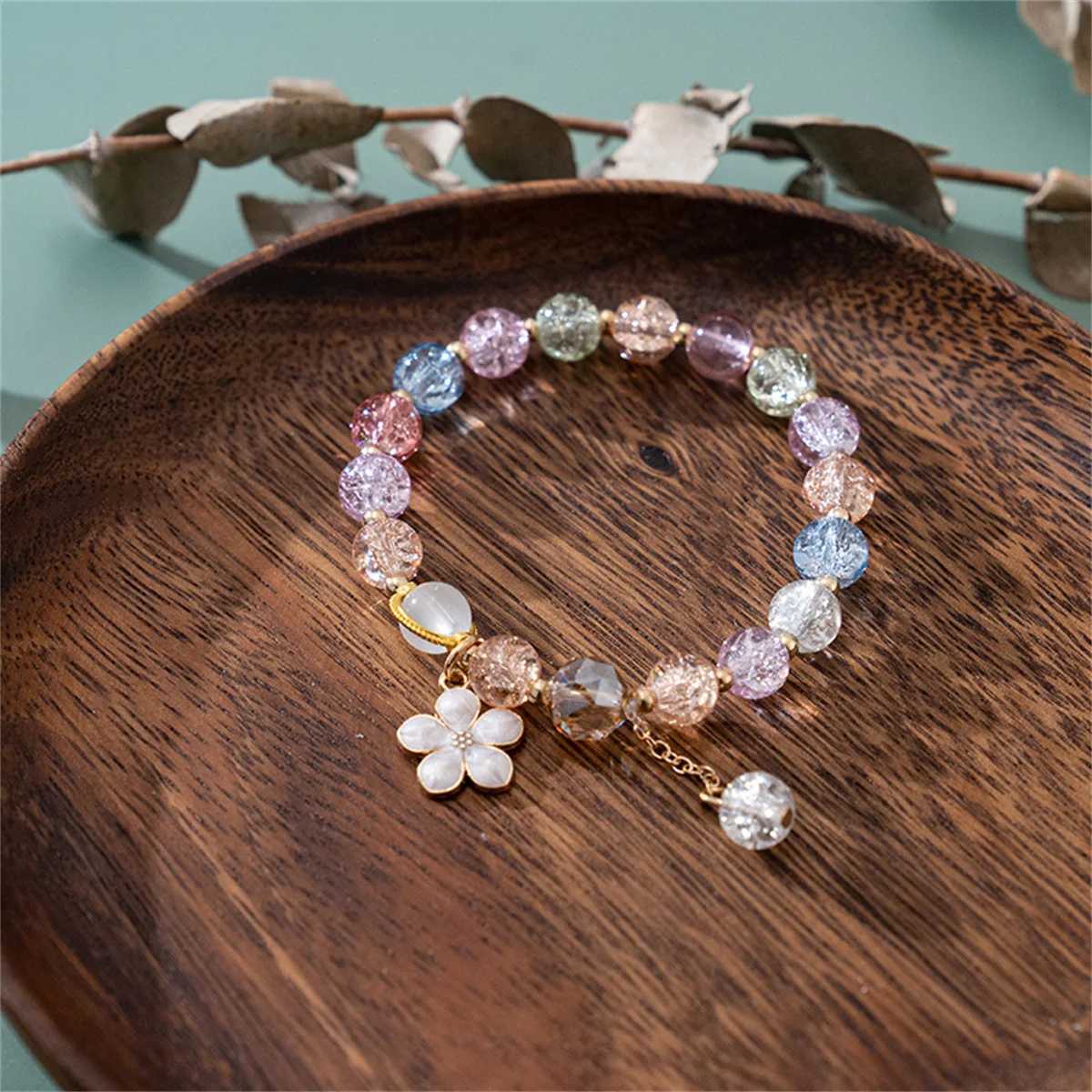 Perlen koreanisch gefärbter Kristallperlen Blütenheize Armband für Frauen Böhmische Sakura Hochzeitsfeier Schmuck1