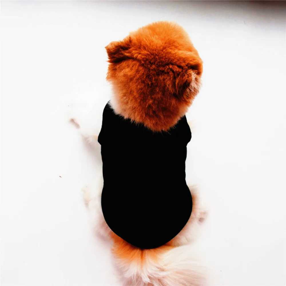 犬のアパレルペット用品犬の服サマードッグTシャツブラックホワイトドッグベストかわいいヨークシャーテリア快適な薄いセクションシャツカチョルロD240426